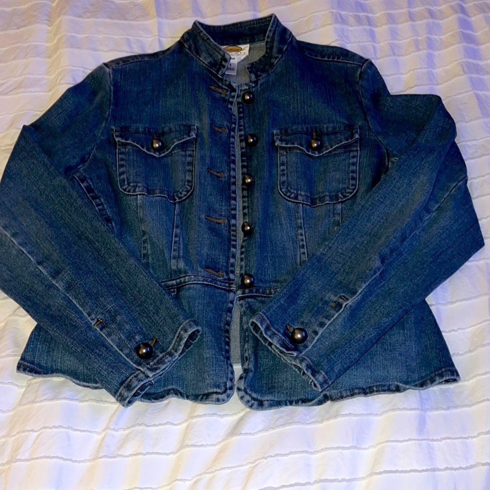 Ladies TALBOTS PETITES Stylish Jean Jacket size 8P EUC